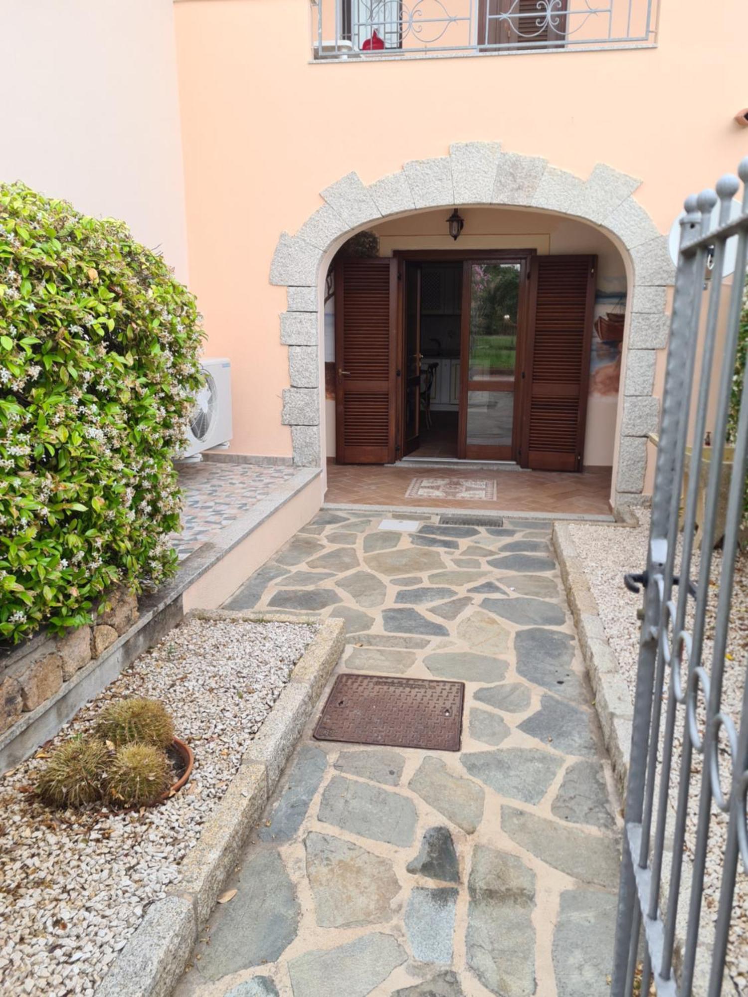 Appartamento Le Querce Vaccileddi Exteriör bild
